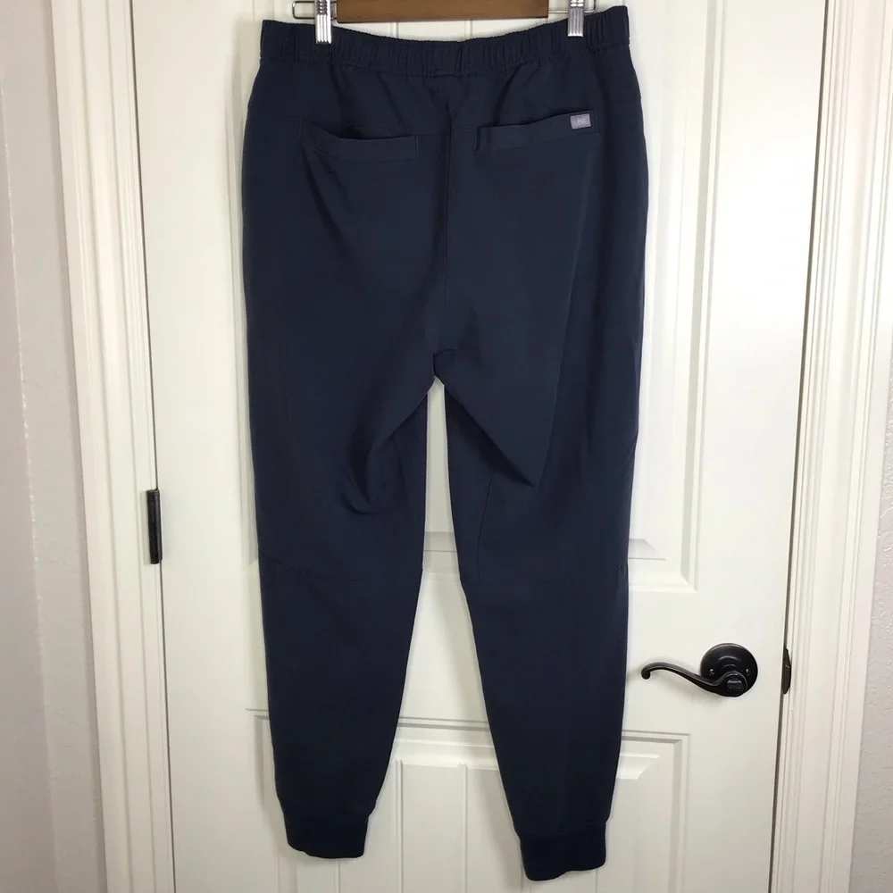 Figs Tansen Jogger Scrub Pants in Night Sky Size Large Short.